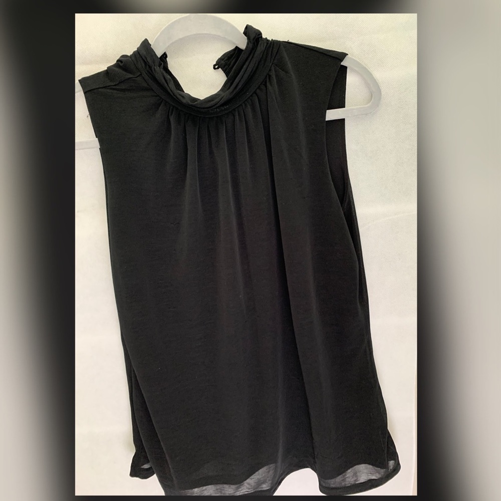 Worthington Short Sleeve Turtle Neck Blouse